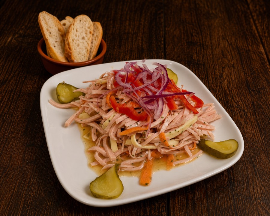 Elsässer Wurstsalat mit Brot